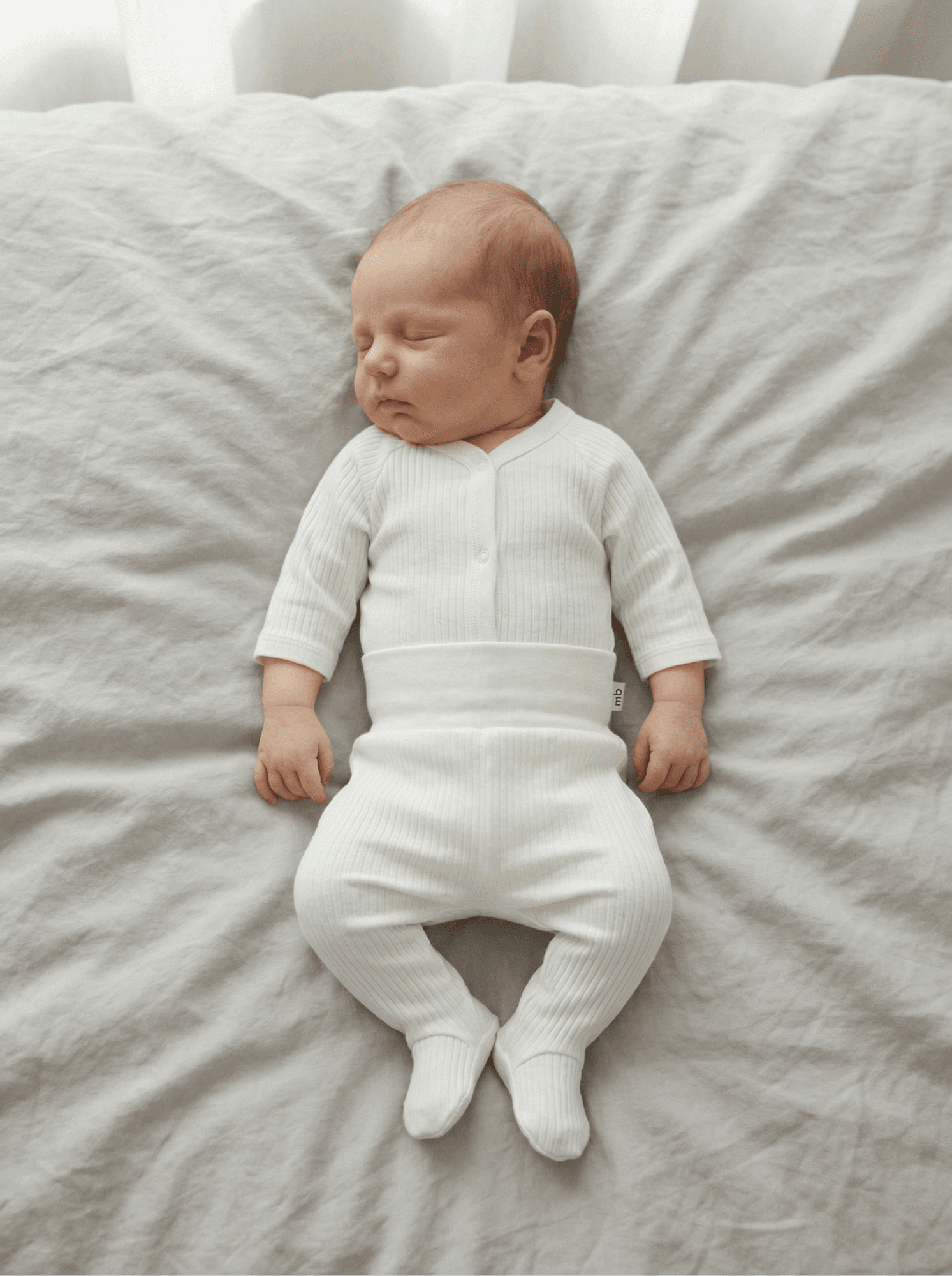 Ползунки с закрытыми ножками, Молочный